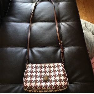 Dooney & Bourke Crossbody Purse🌸🌼🌸🌼